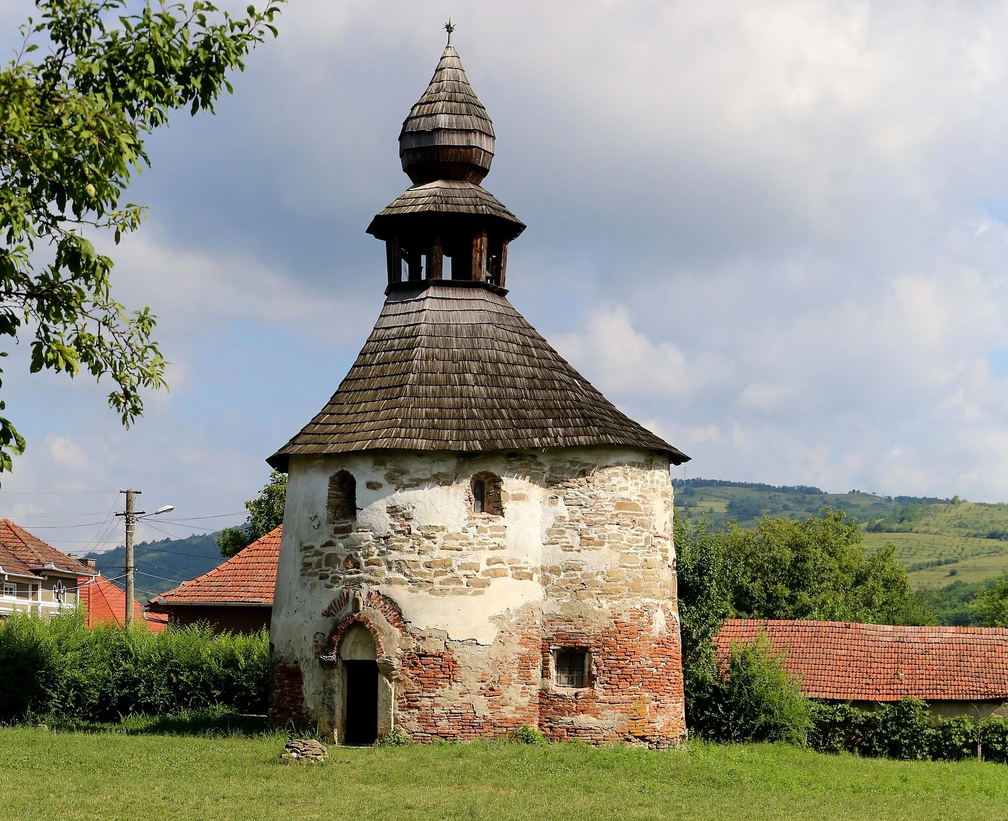 Photo showing: Roman chapel in Geoagiu