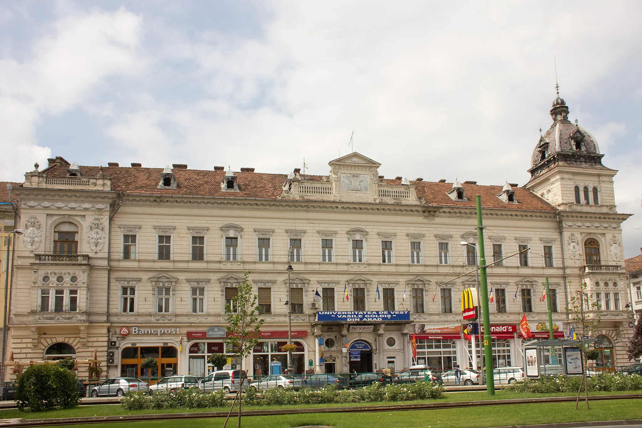 Photo showing: Gebäude der Vasile-Goldis-Universität in Arad (Rumänien)