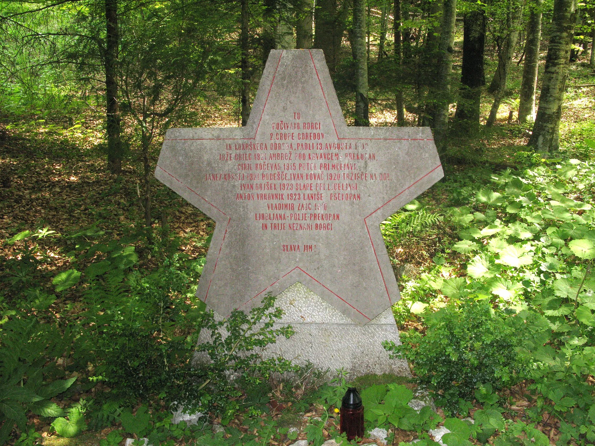 Photo showing: War Memorial to Slovenian Partisans.