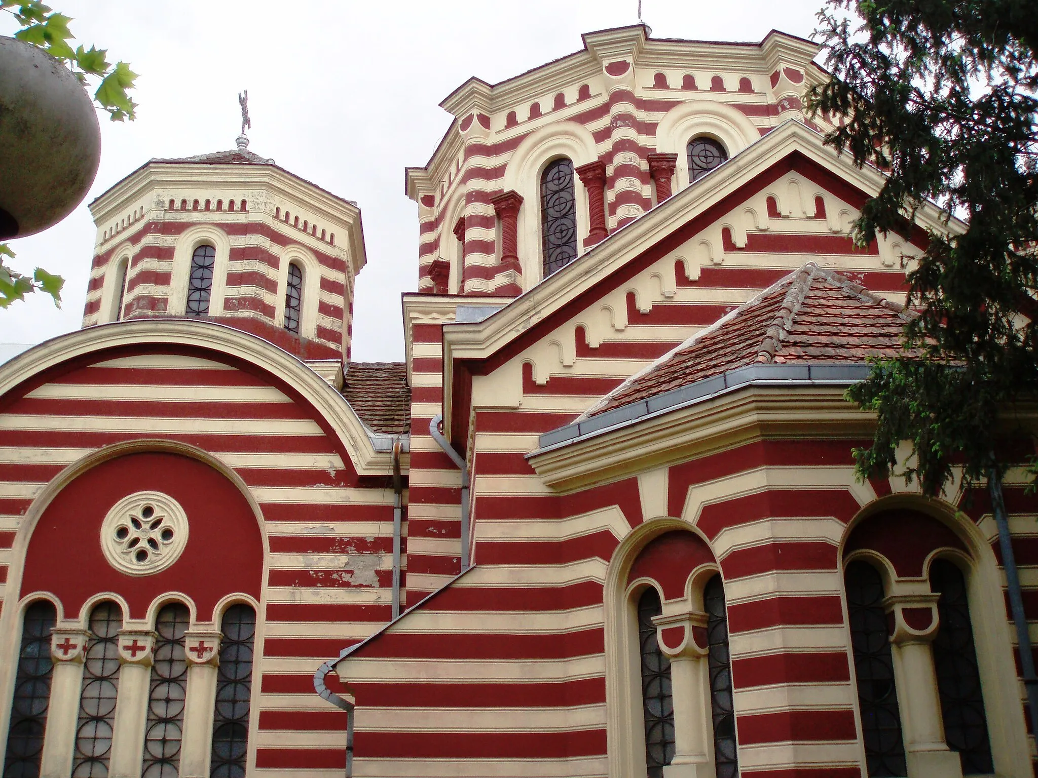 Photo showing: Crkva u Orlovatu, Desna strana, arh. D.Brašovan, autor fotografije: Nicolo