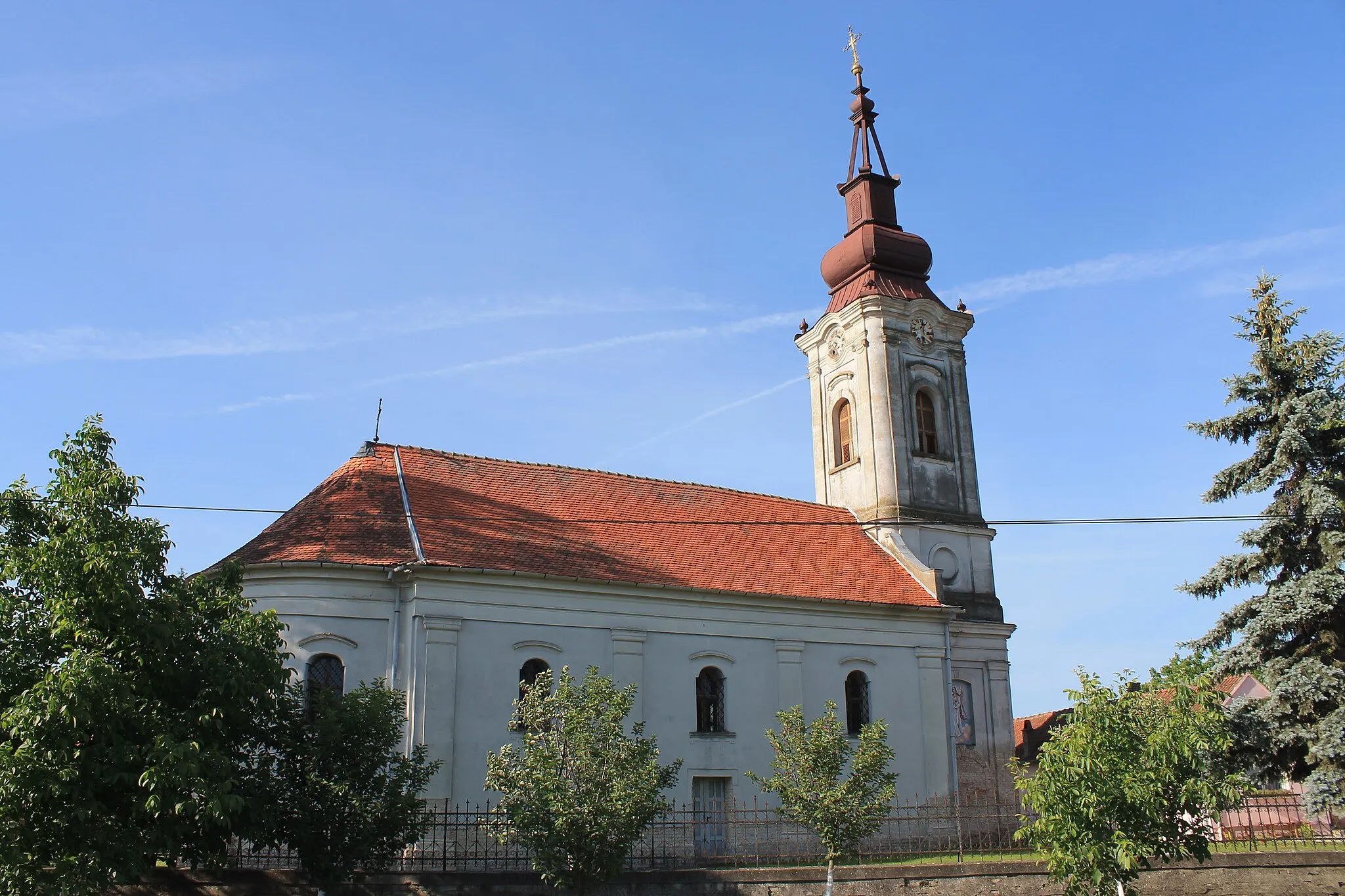 Photo showing: Buđanovci, crkva Sv. Mihaila i Gavrila