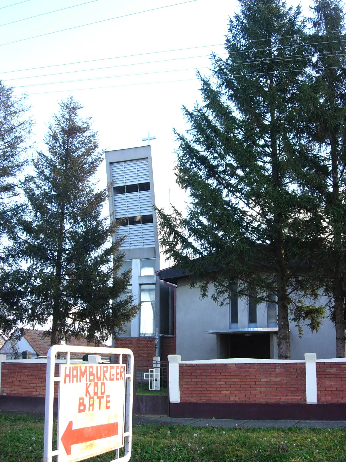 Photo showing: The Catholic church in Nikinci, Serbia.