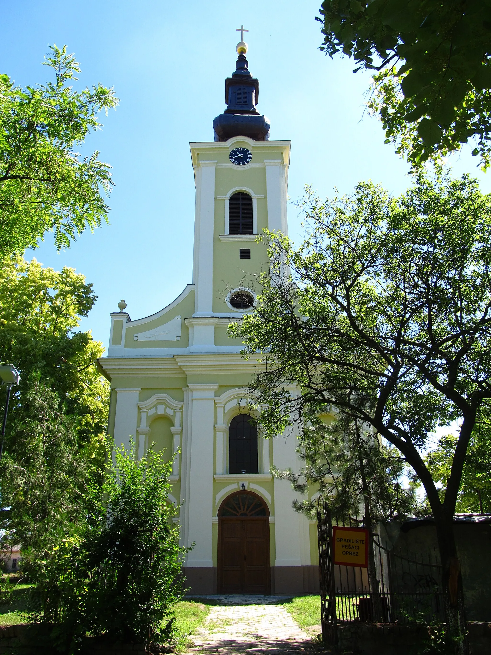 Photo showing: Serbian Orthodox church of Saint Sava and Saint Simeon in Srpski Itebej - western facade