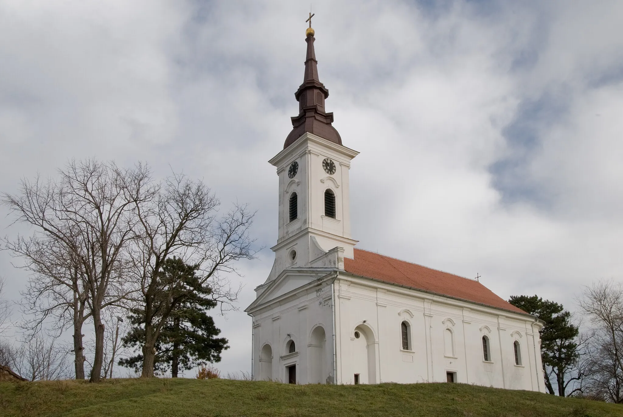 Photo showing: Church of Musts of Saint Nicholas in Deliblato- general look