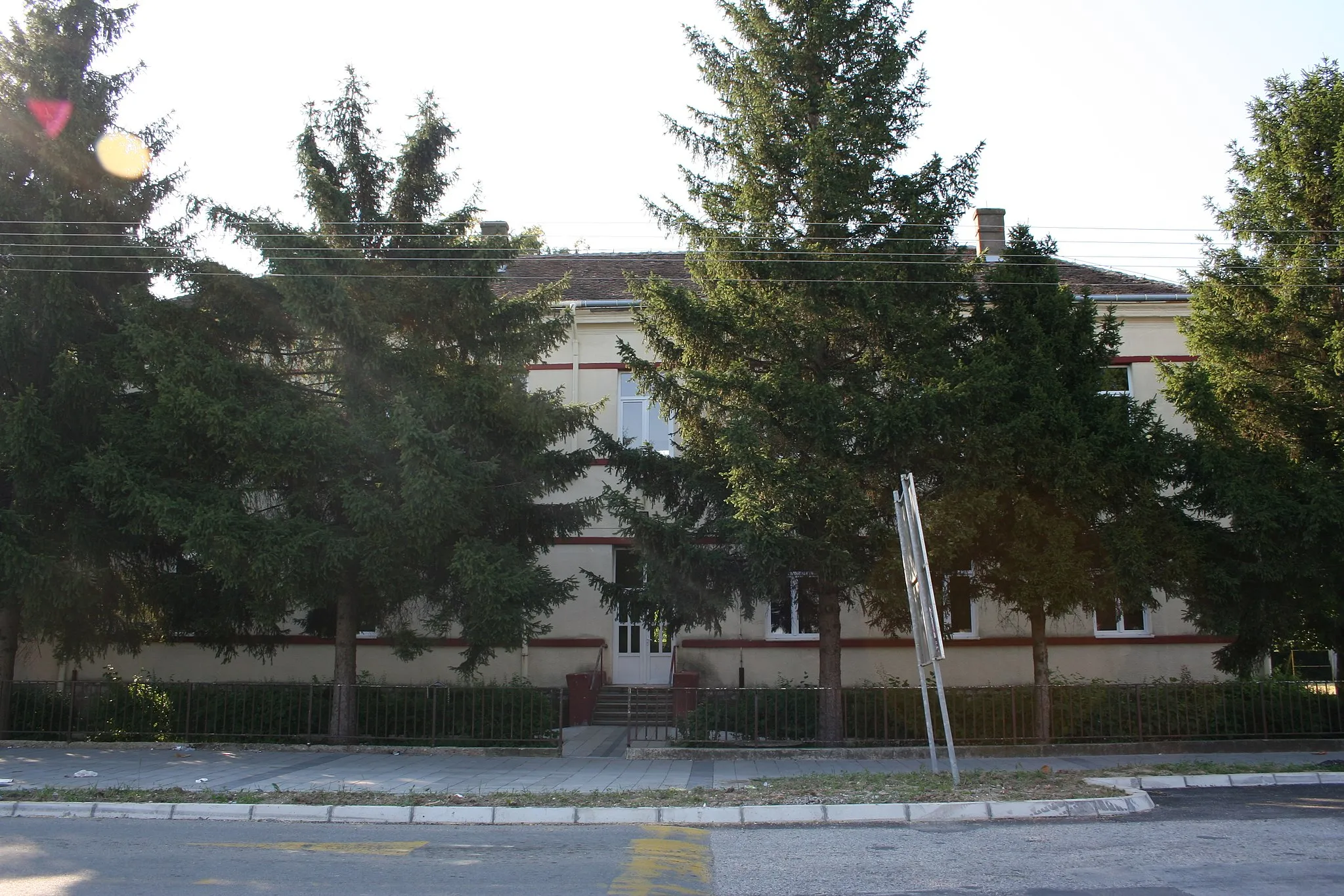 Photo showing: Zgrada škole, Dobrić