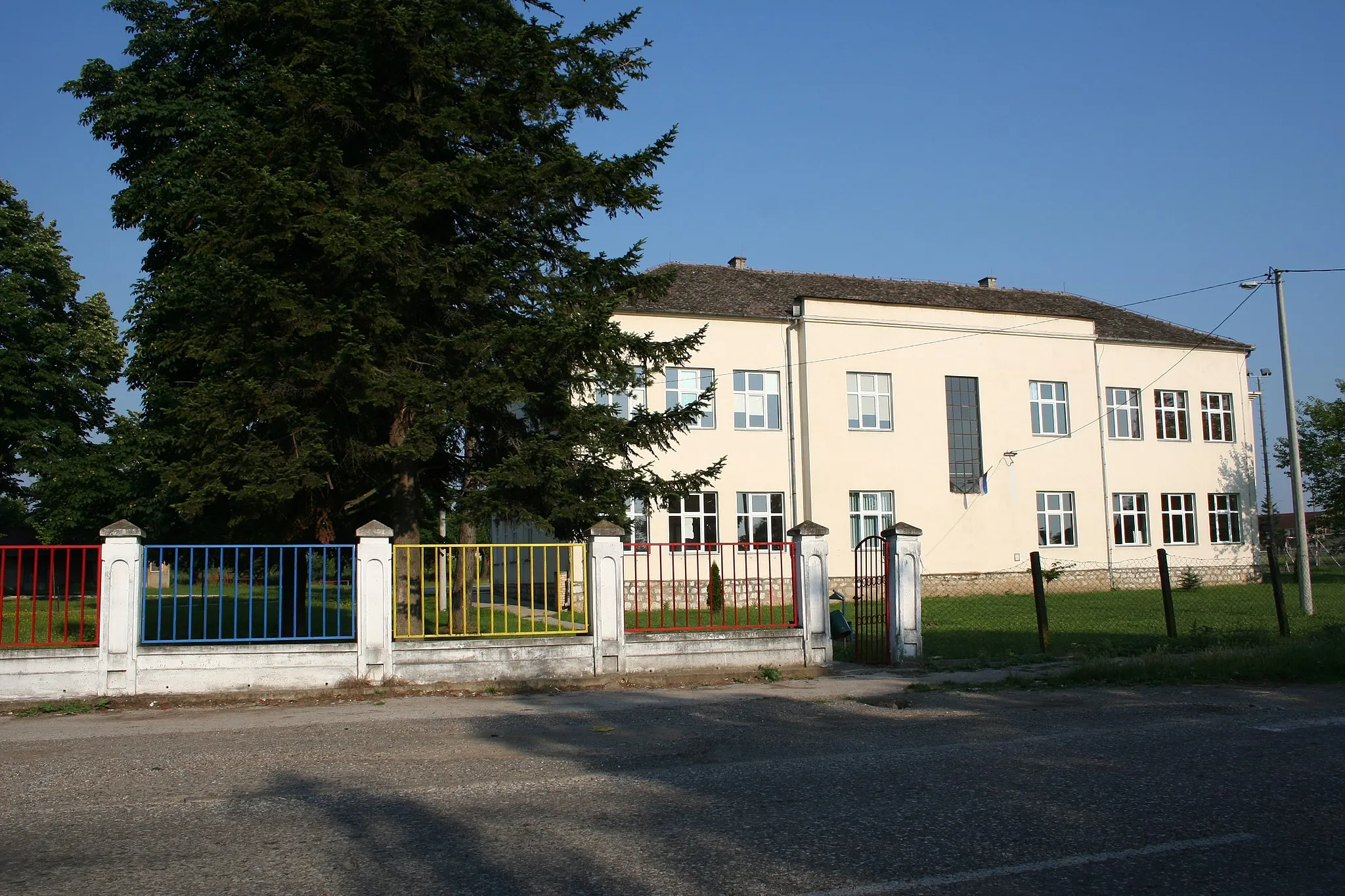 Photo showing: Zgrada škole, Varna