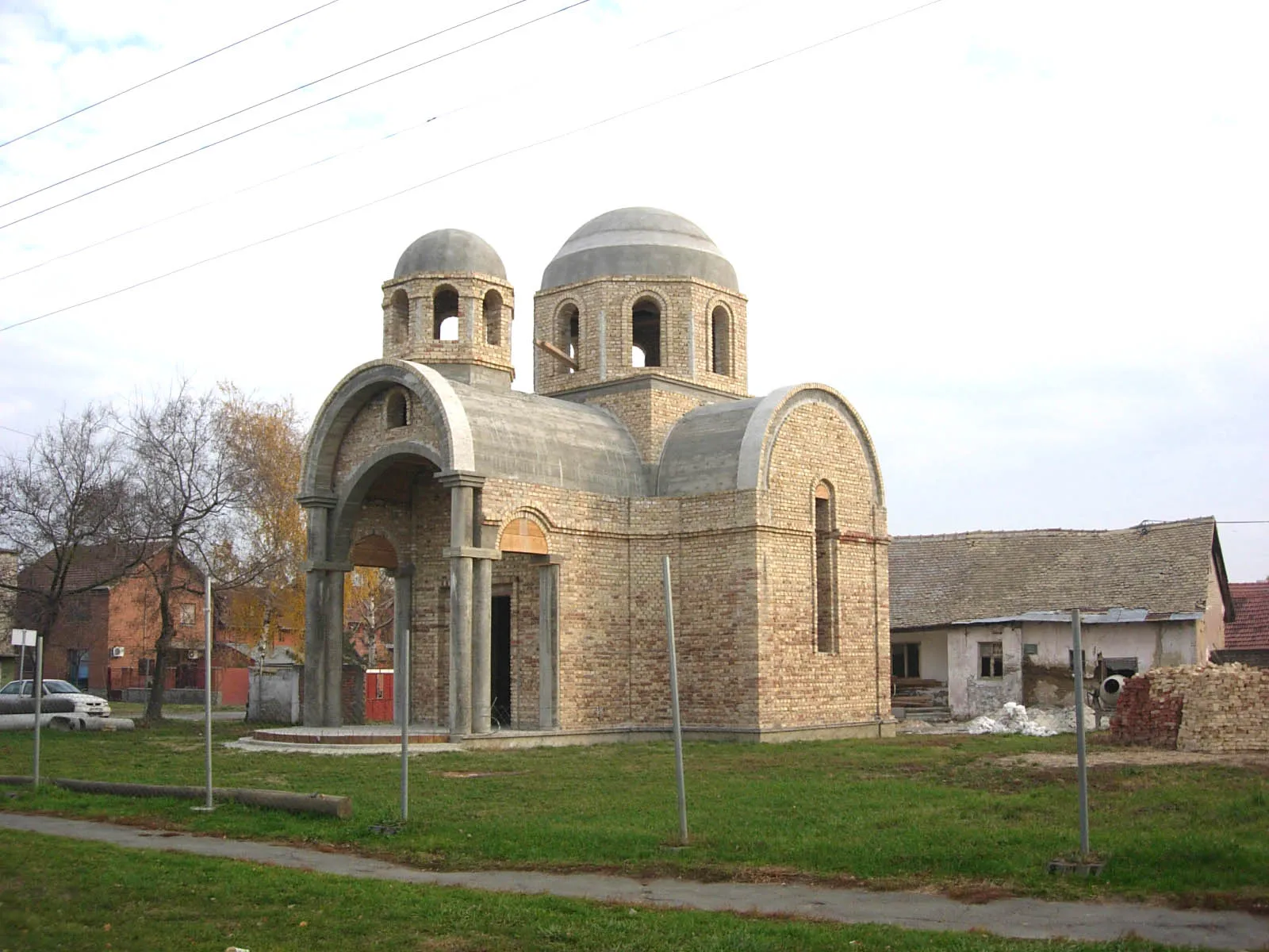 Photo showing: The new Orthodox church in Čonoplja.