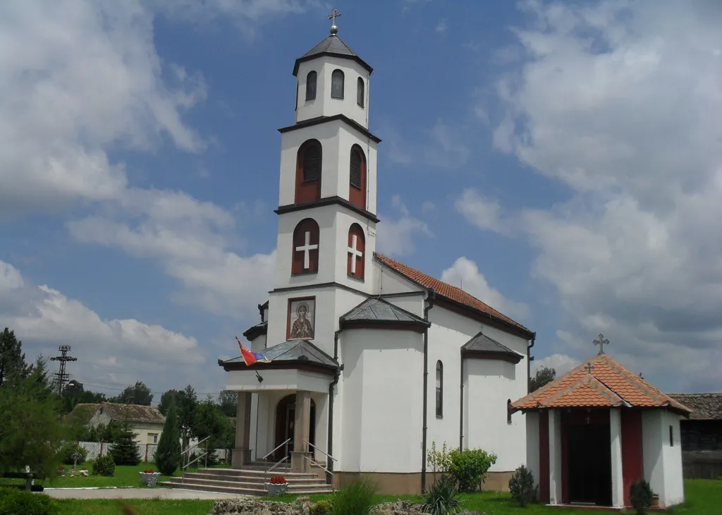 Photo showing: Храм СПЦ Св. великомученице Марине, Метковић, Мачва, Србија