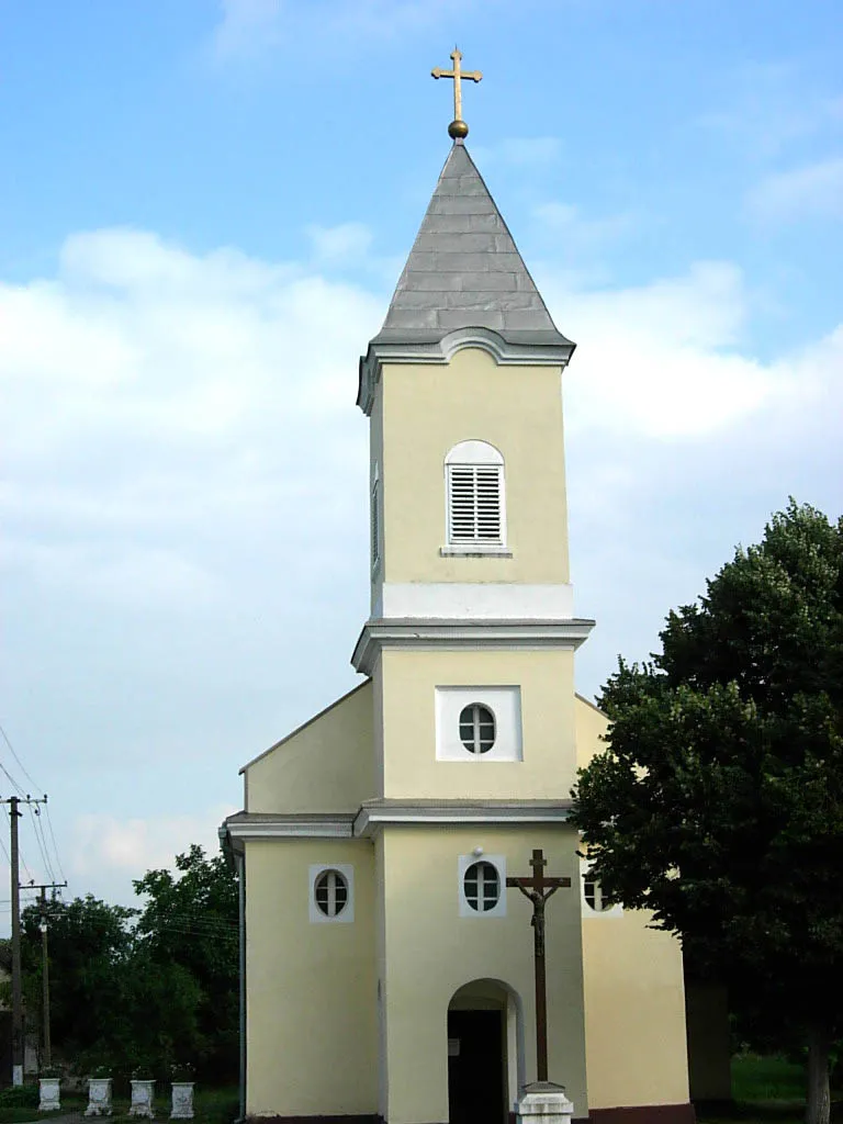 Photo showing: Saint Elias Catholic Church in Bođani.