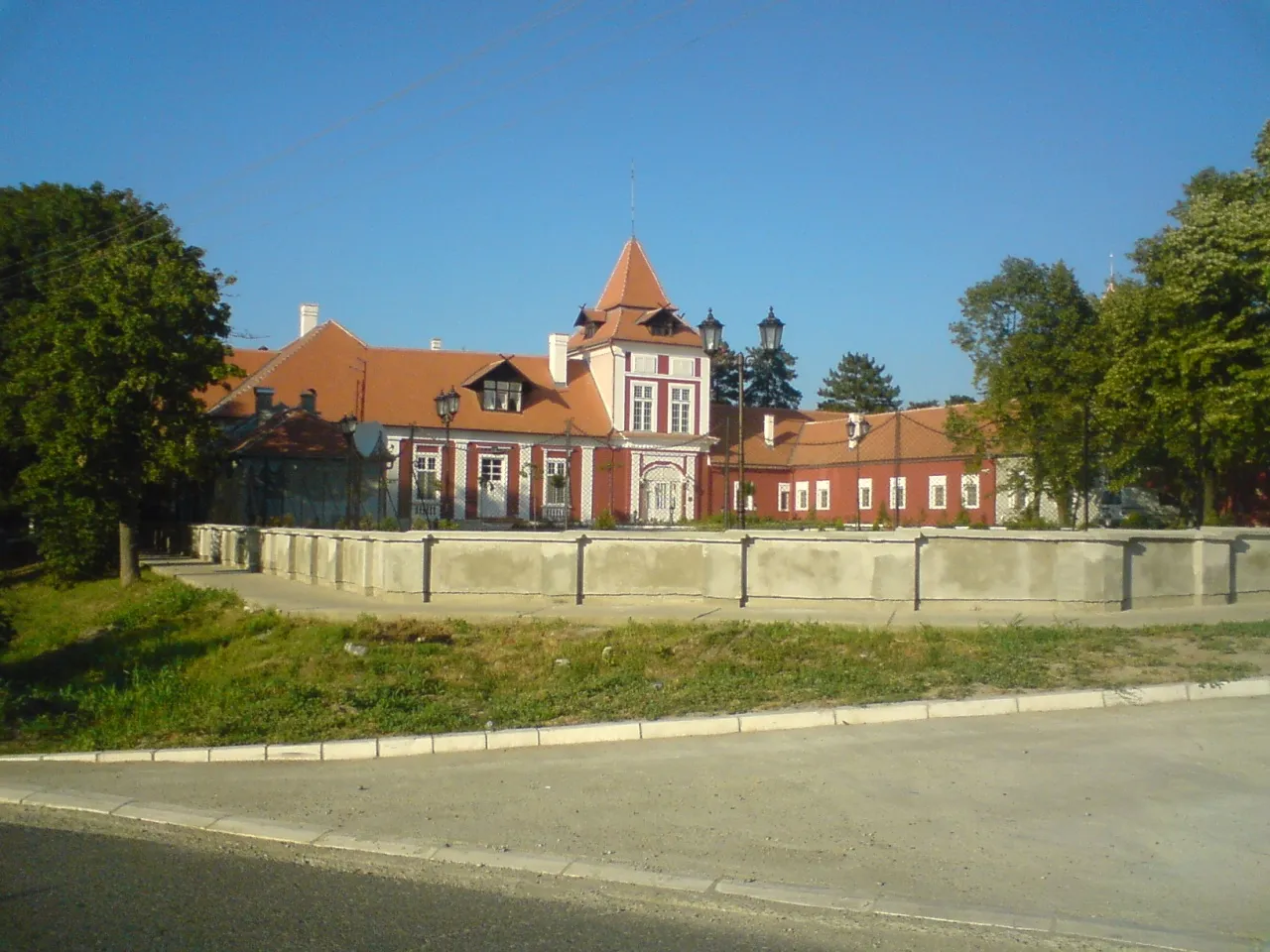 Photo showing: Castle in Ečka village, Serbia.
