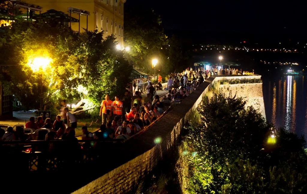 Photo showing: Atmosphere at Petrovaradin fortress, Exit 2011.