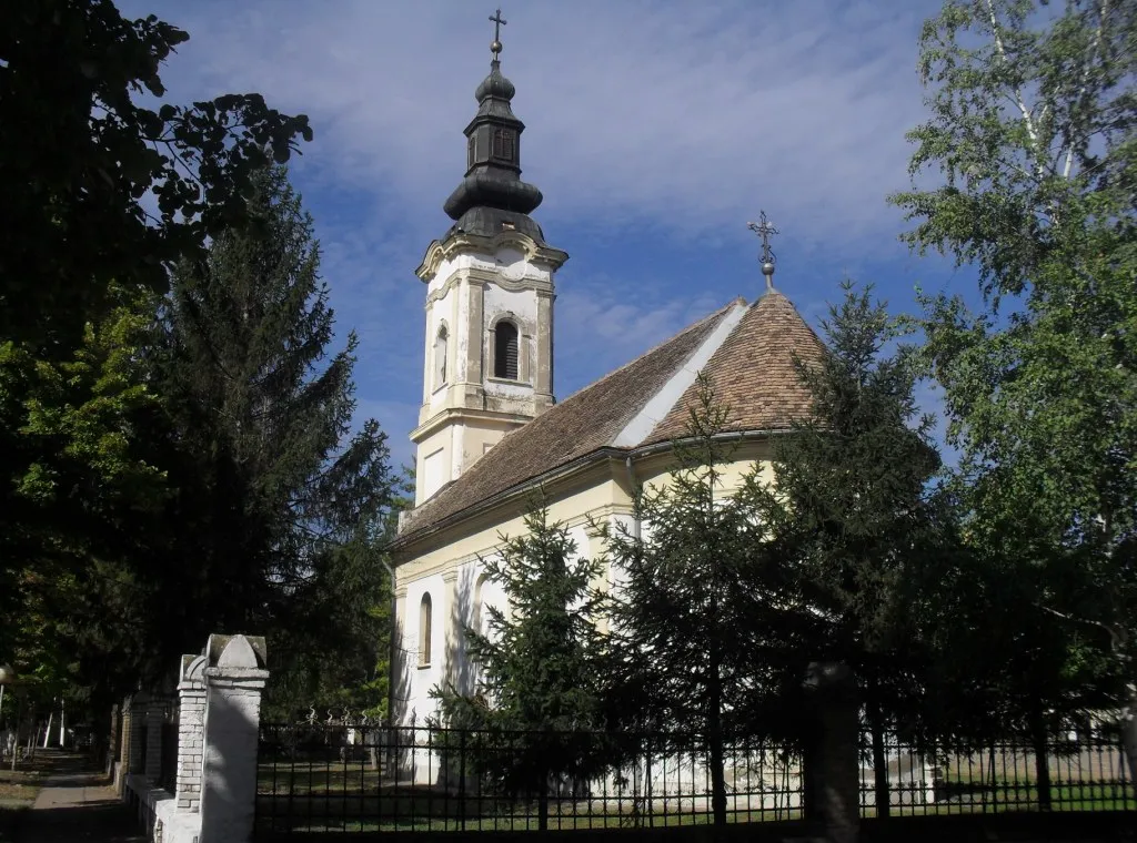 Photo showing: Храм СПЦ Преноса моштију Св. оца Николаја, Вогањ