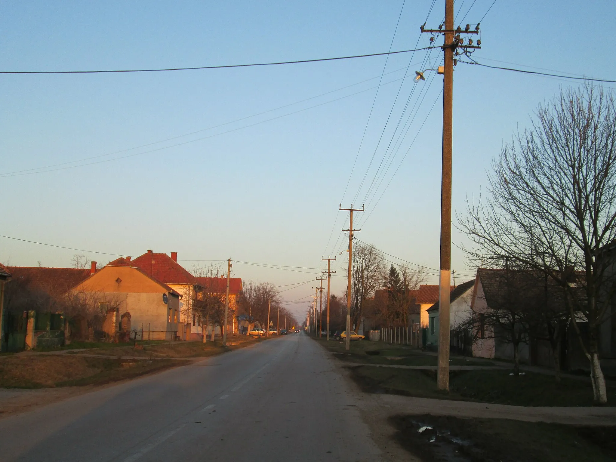 Photo showing: Street, Popinci