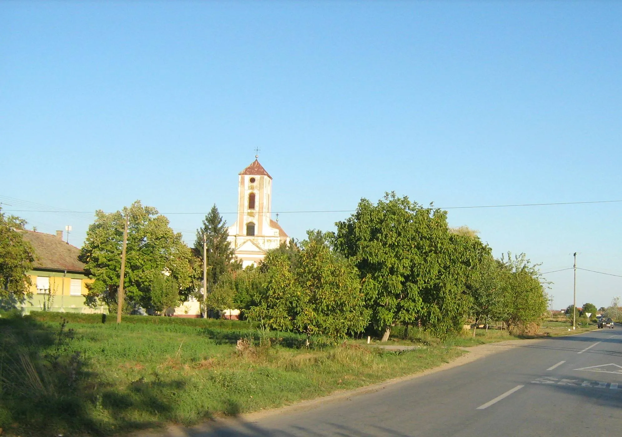 Photo showing: Church in Deč, near Pećinci, Vojvodina, Serbia