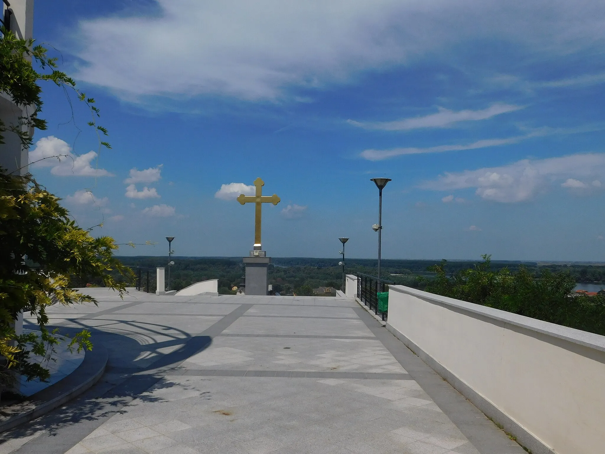 Photo showing: The viewpoint was opened in 2012.