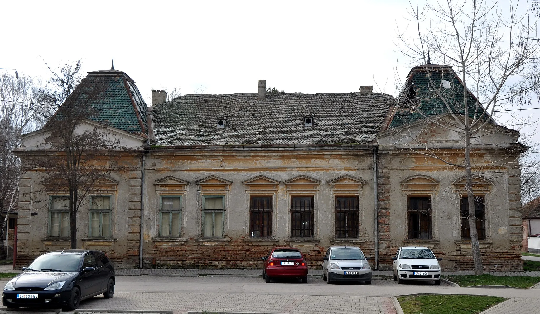 Photo showing: Bibić House in Melenci - front street facade