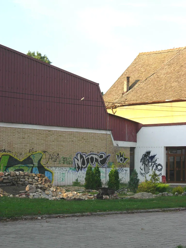 Photo showing: Sports centre in Kačarevo. The razed Evangelical church stood here until the end of the 1940s.