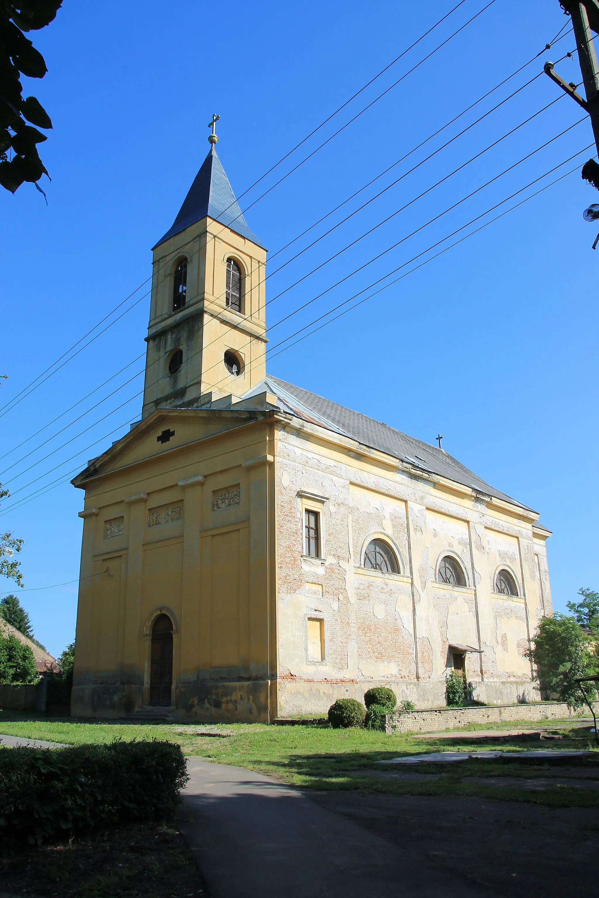 Photo showing: Katolička crkva (Čelarevo)