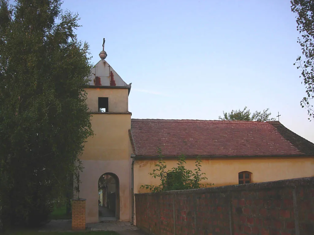 Photo showing: The old Birth of Blessed Virgin Mary Catholic Church in Dobričevo.