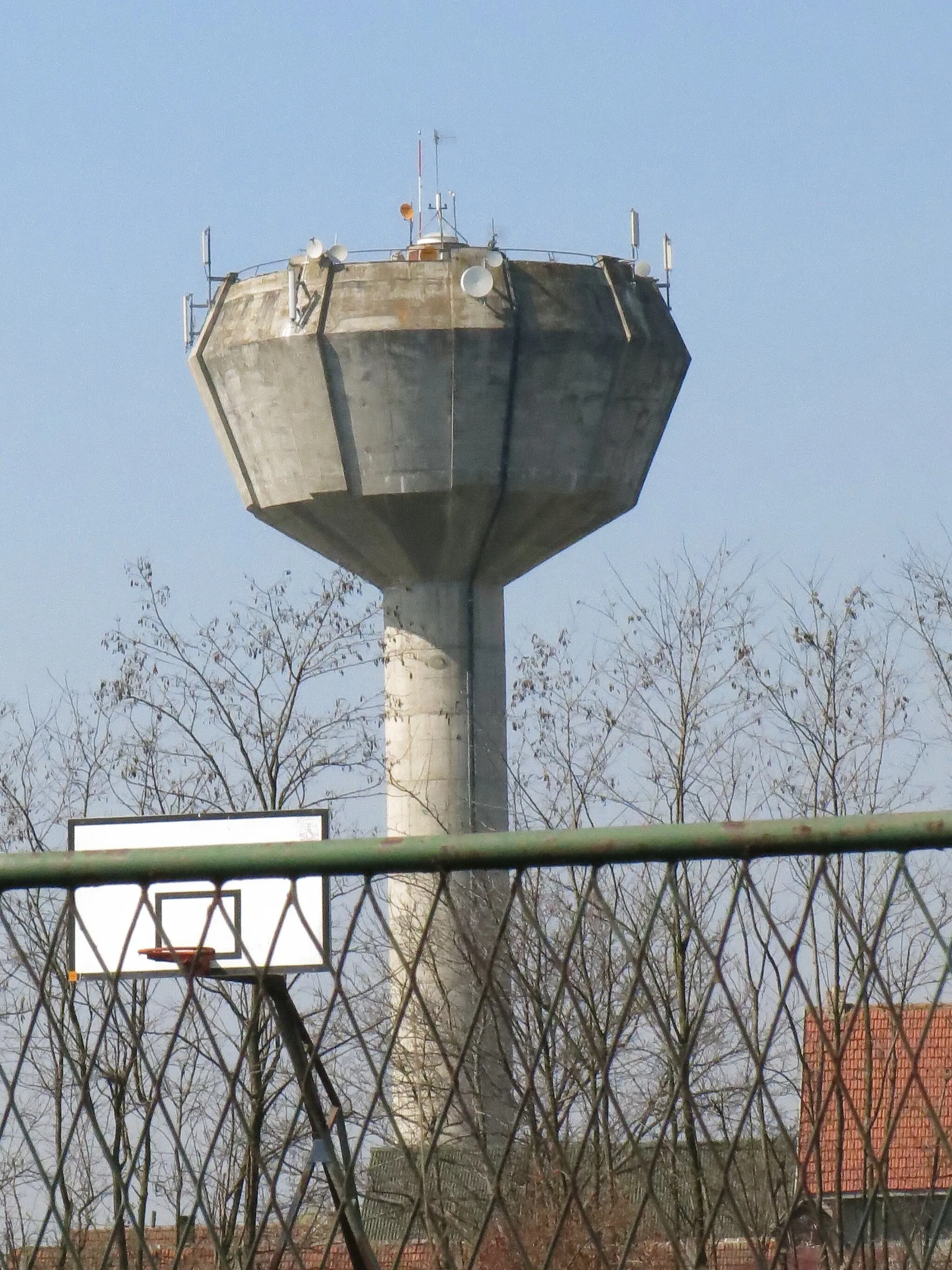 Photo showing: Ratari, Tower