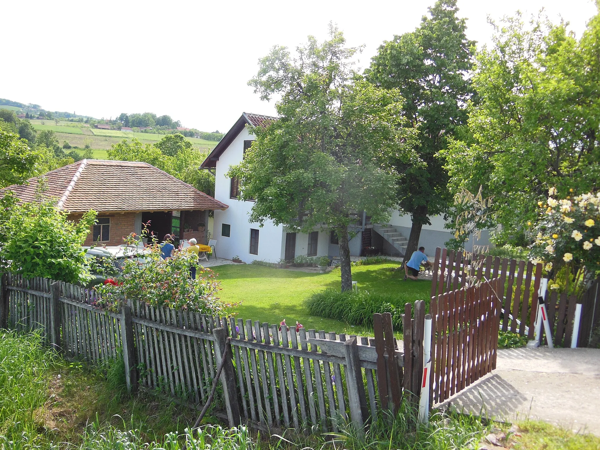 Photo showing: Komanice