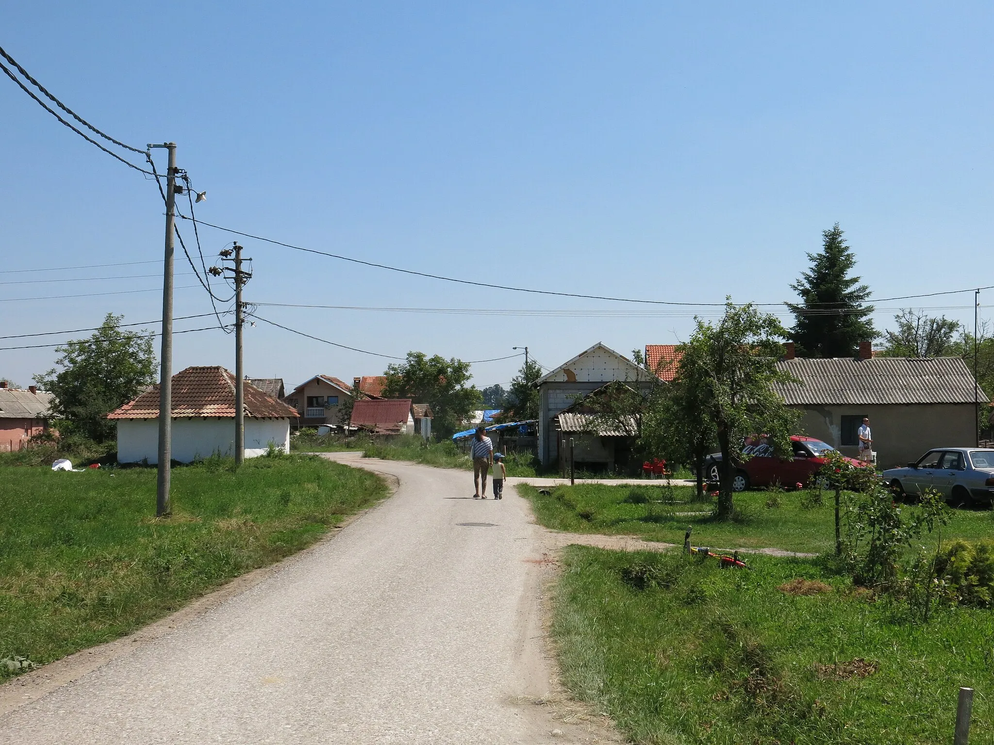 Photo showing: Šopić, Street