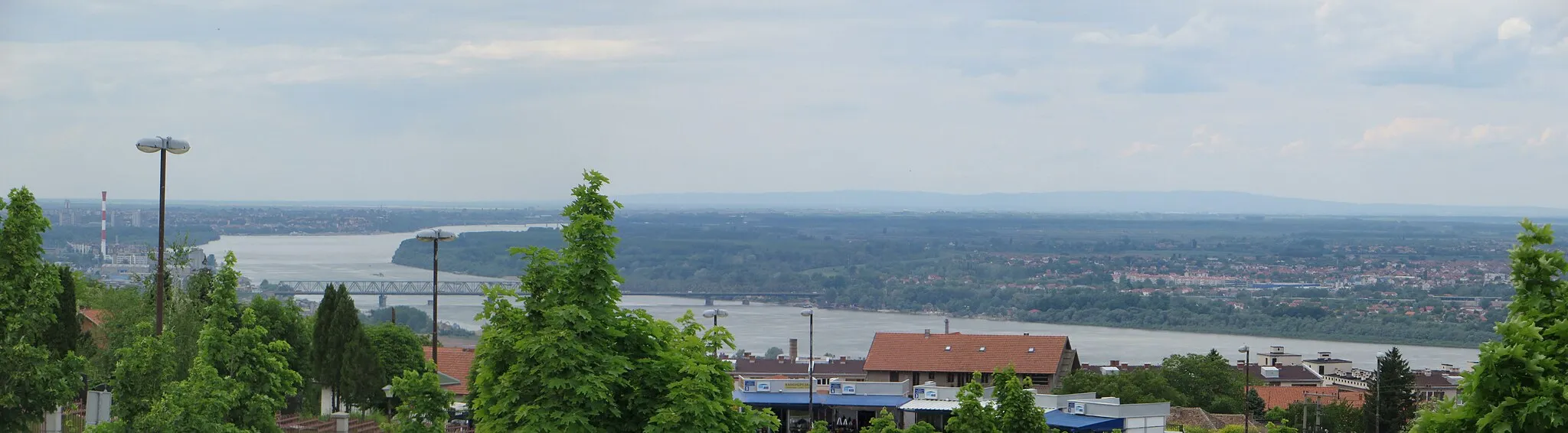 Photo showing: Lešće -panorama