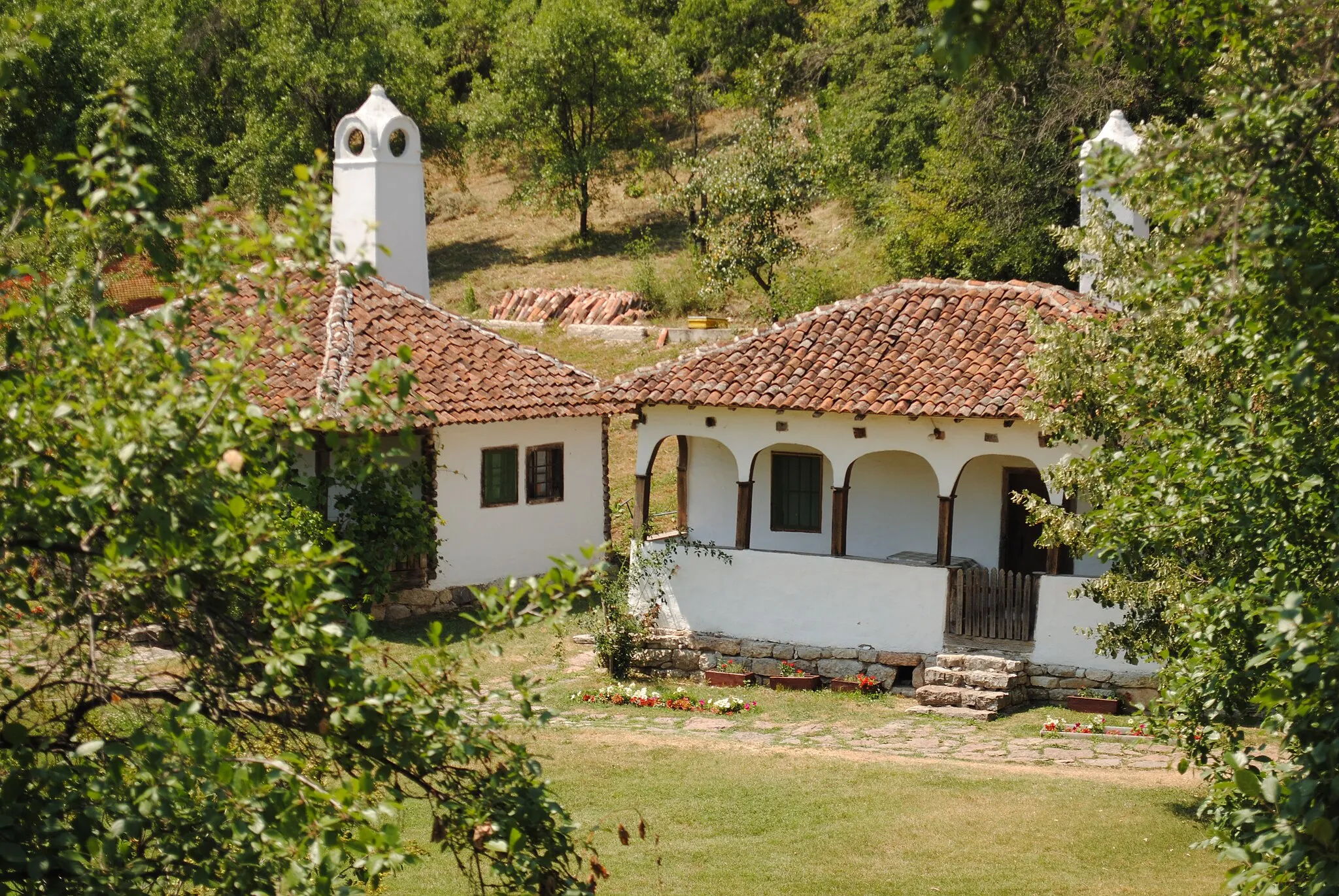 Photo showing: Kuce iz sela Golubinje, Dunav