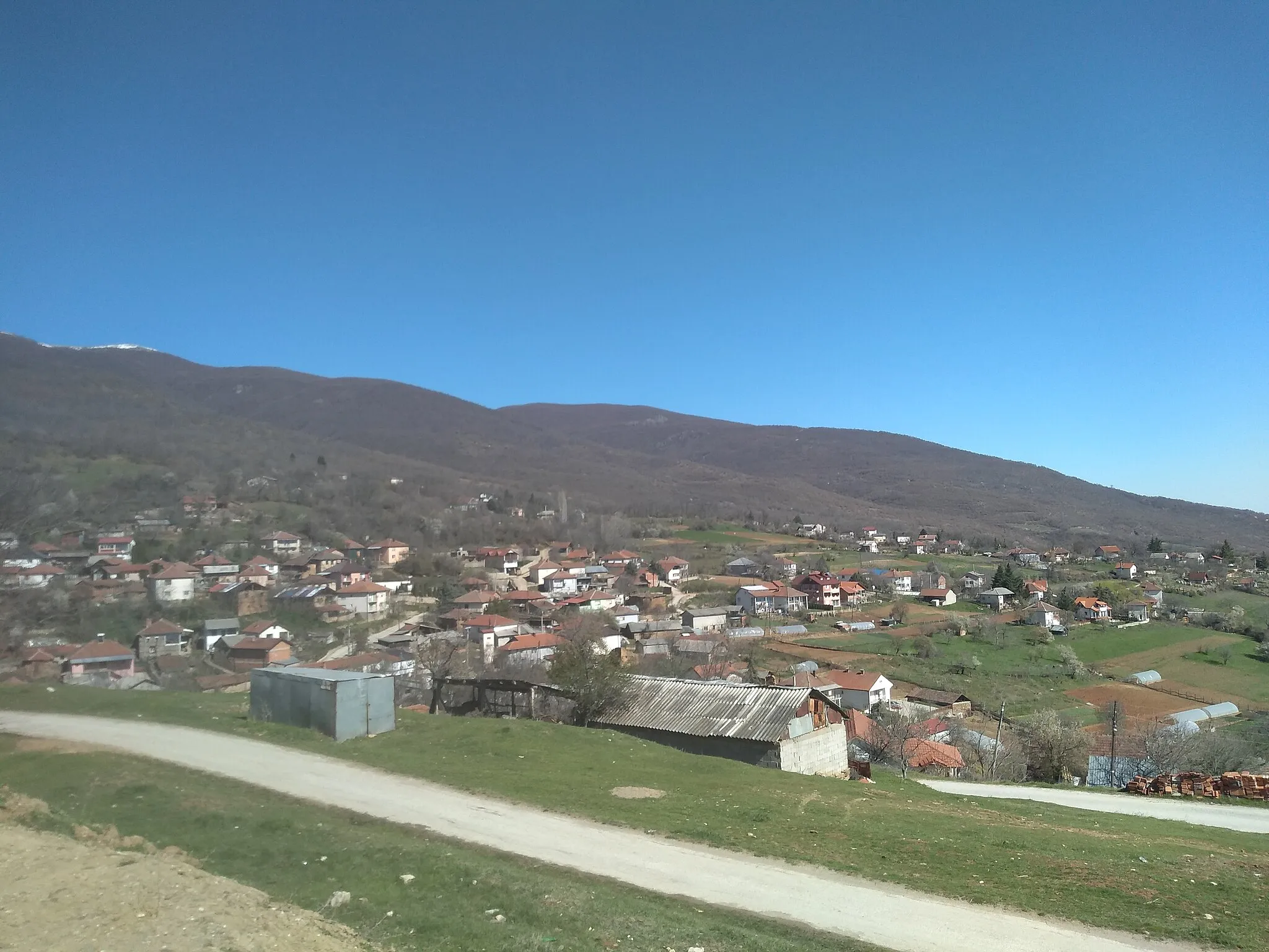 Photo showing: Village of Raštak on Skopska Crna Gora mountain near Skopje, Macedonia