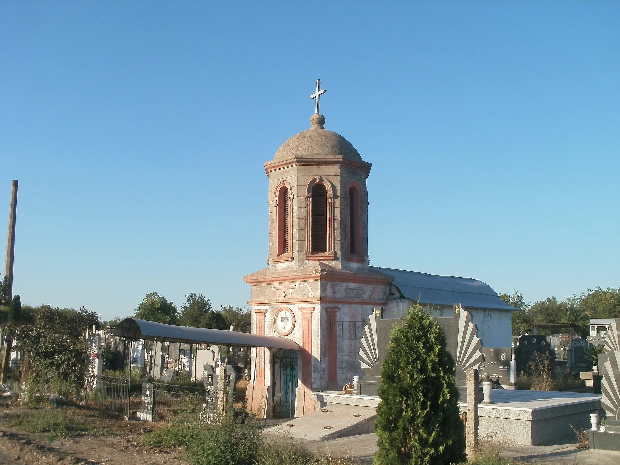Photo showing: Saraorci, Cemetery chapel