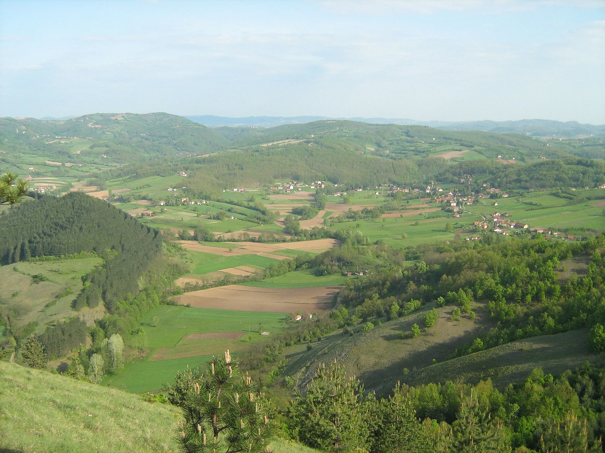 Photo showing: Аутор:Михаило Јовановић; Сликано са брда Крвавац 1. маја 2008. године. Фотоапарат: Канон А460