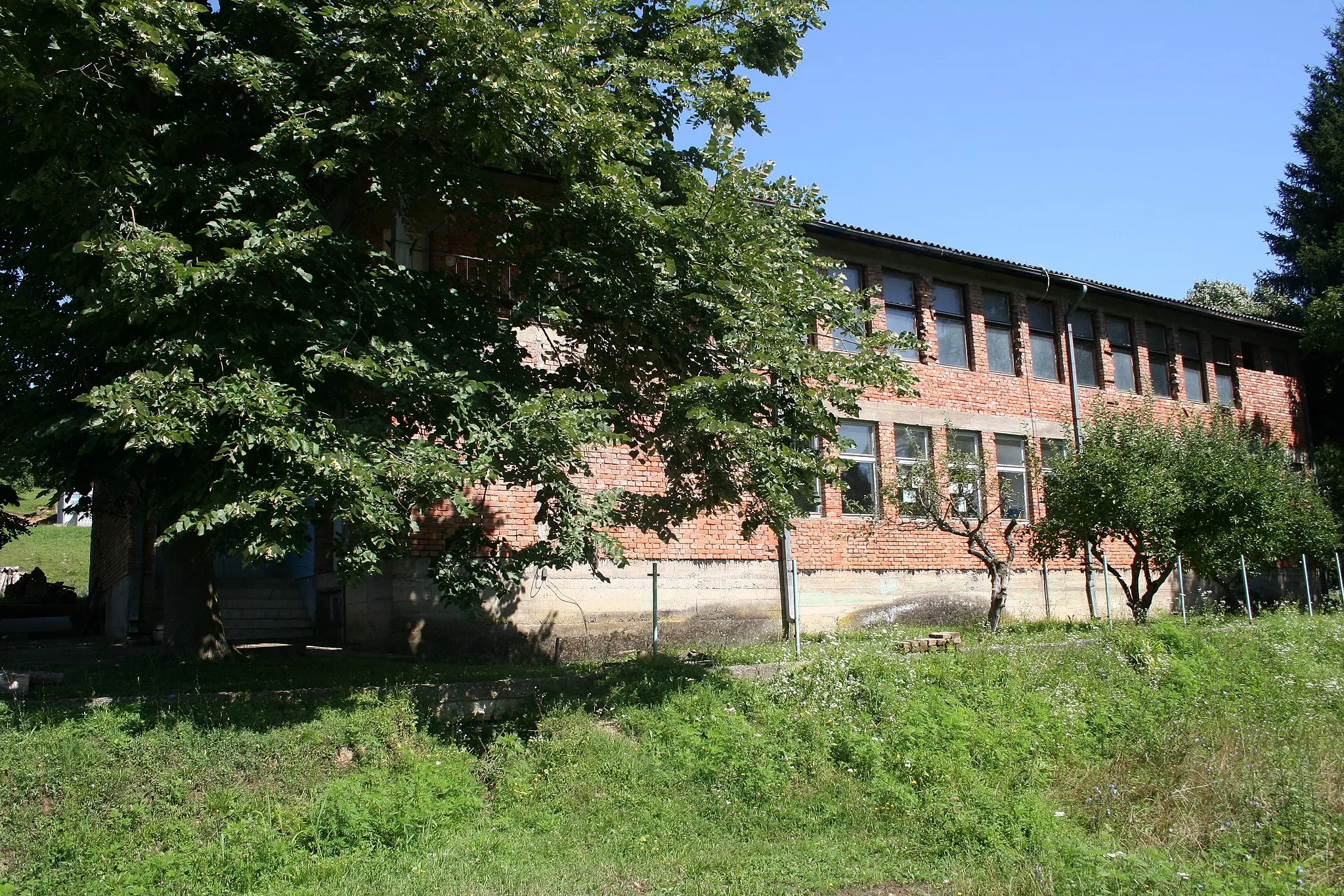 Photo showing: Zgrada škole, Jarebice