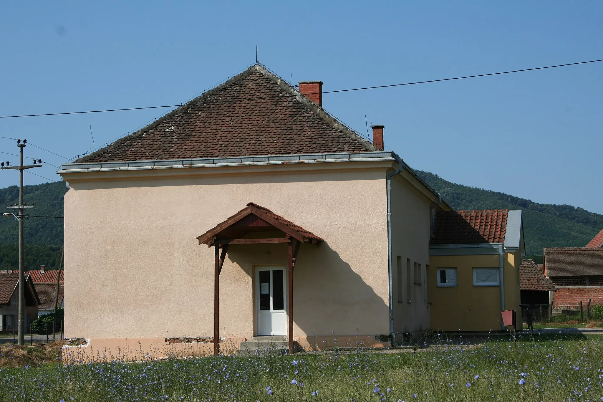 Photo showing: Seoska škola, Bela Reka