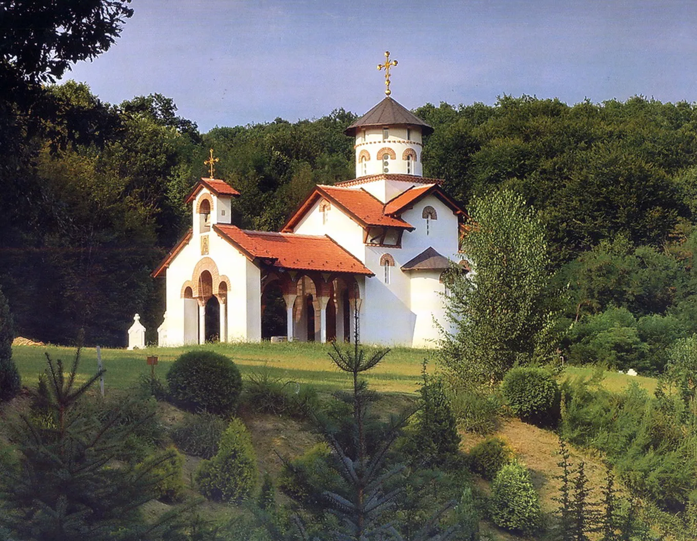 Photo showing: Crkva na groblju