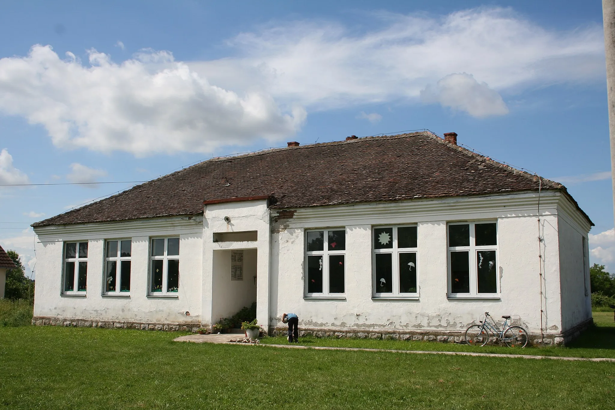 Photo showing: Seoska škola, Suvo Selo opština Vladimirci