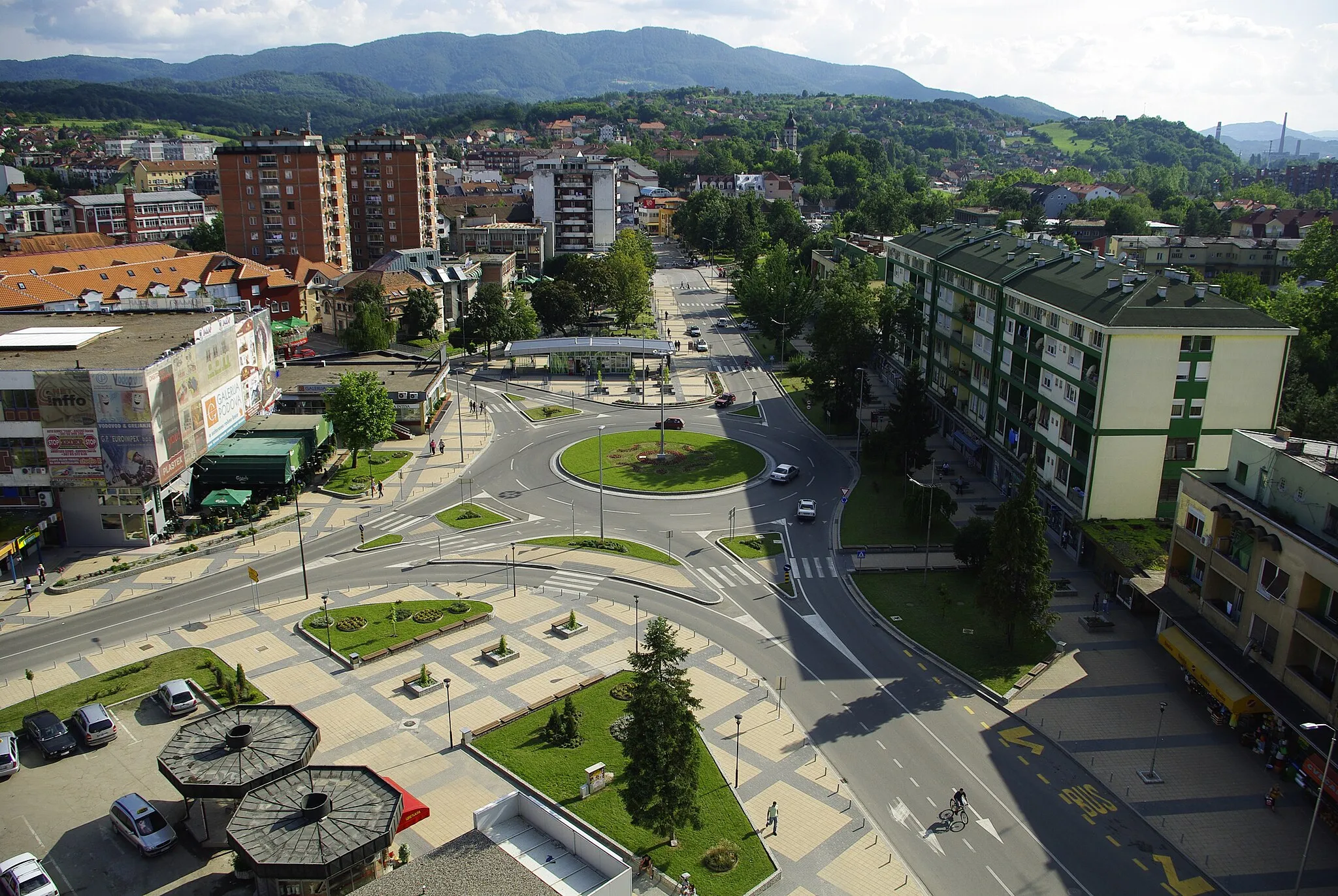 Photo showing: Trg Vuka Karadjica, Loznica, Srbija.