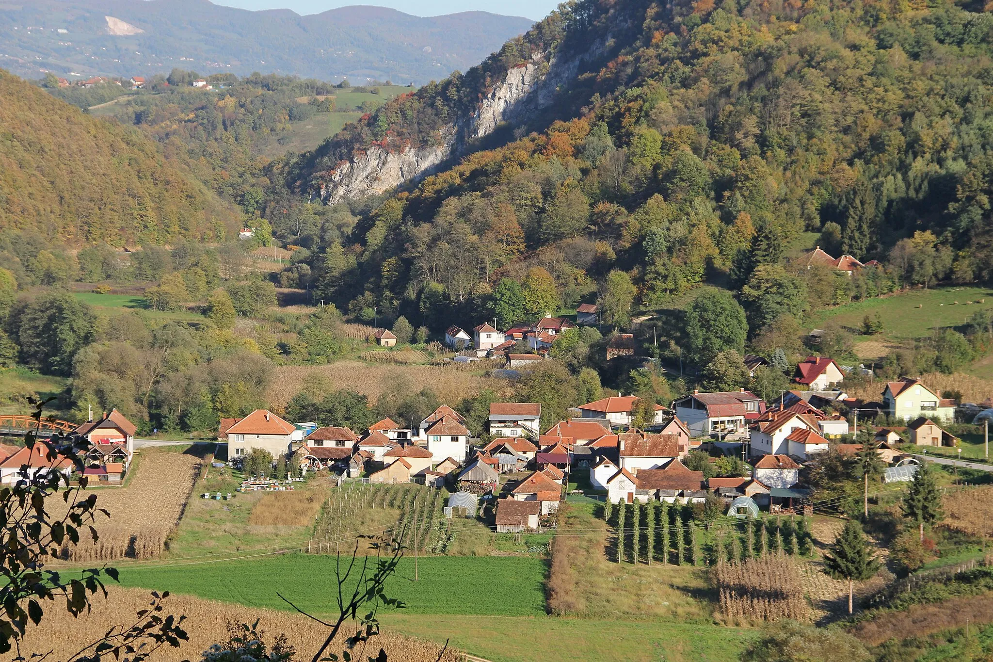 Photo showing: Village of Lis (Lucani Municipality), Serbia.