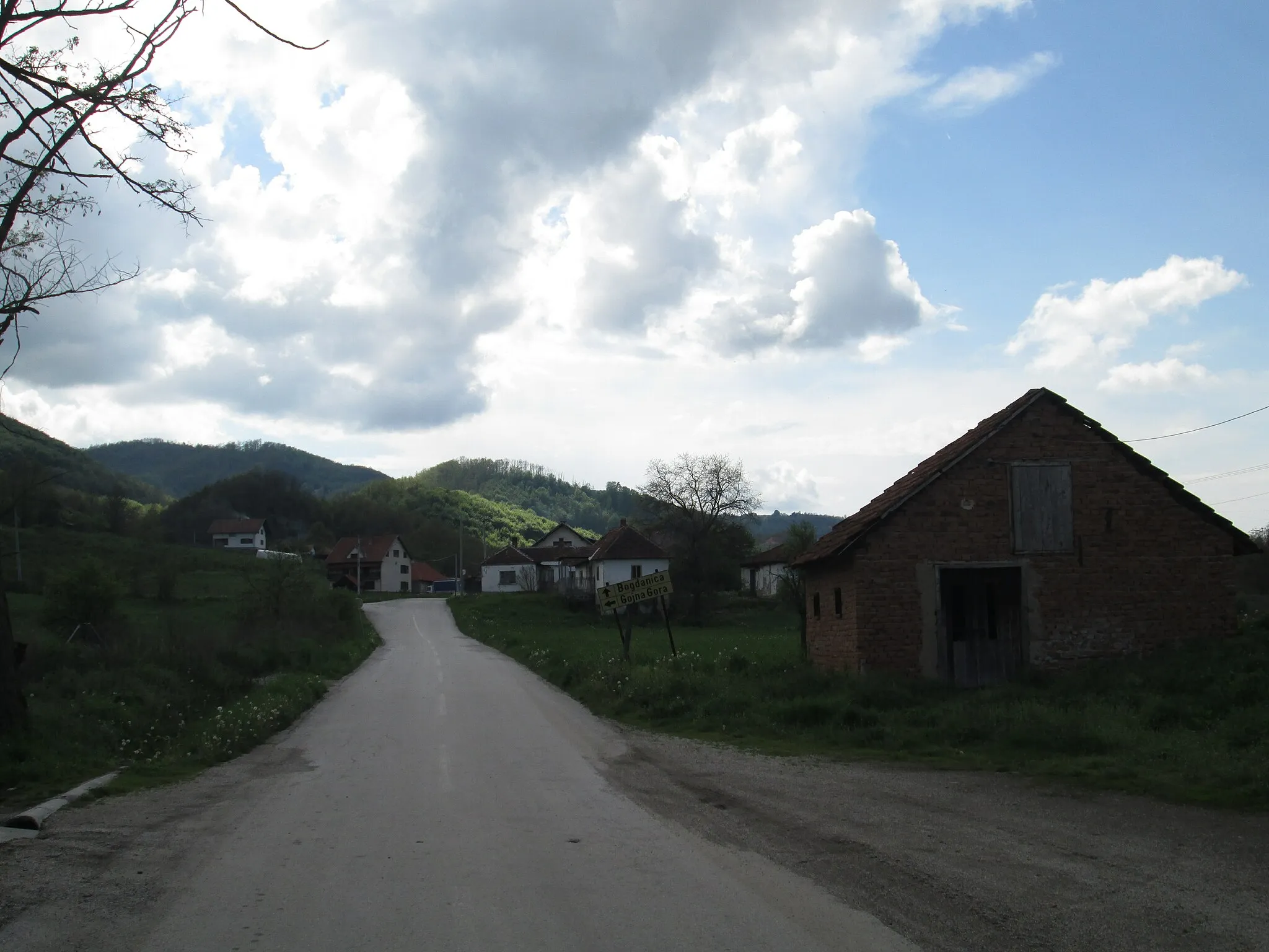 Photo showing: View over the village, Kamenica