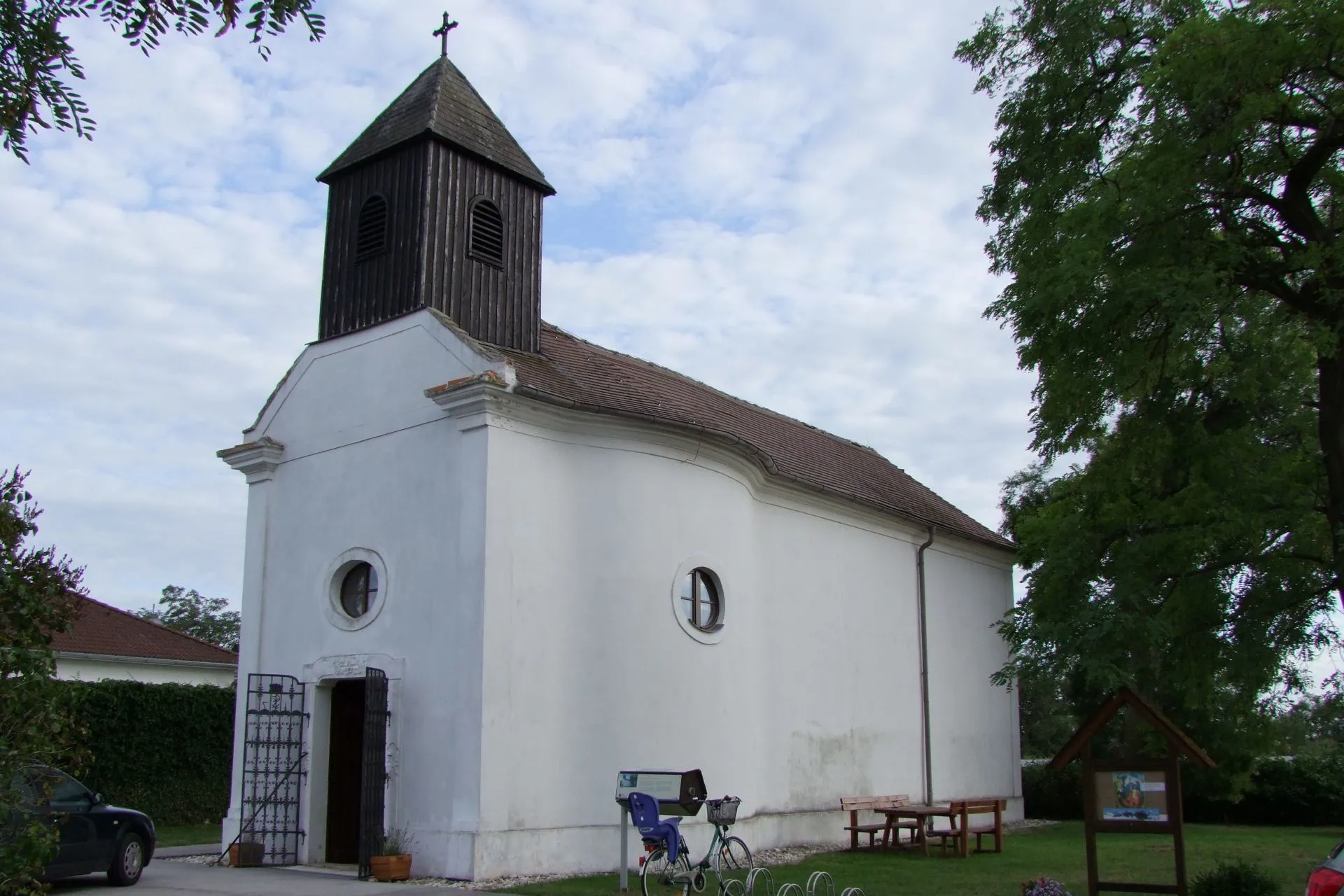 Photo showing: Wallfahrtskapelle hl. Kreuz/„Verlorenes Schaf“; Zeiselhofkapelle