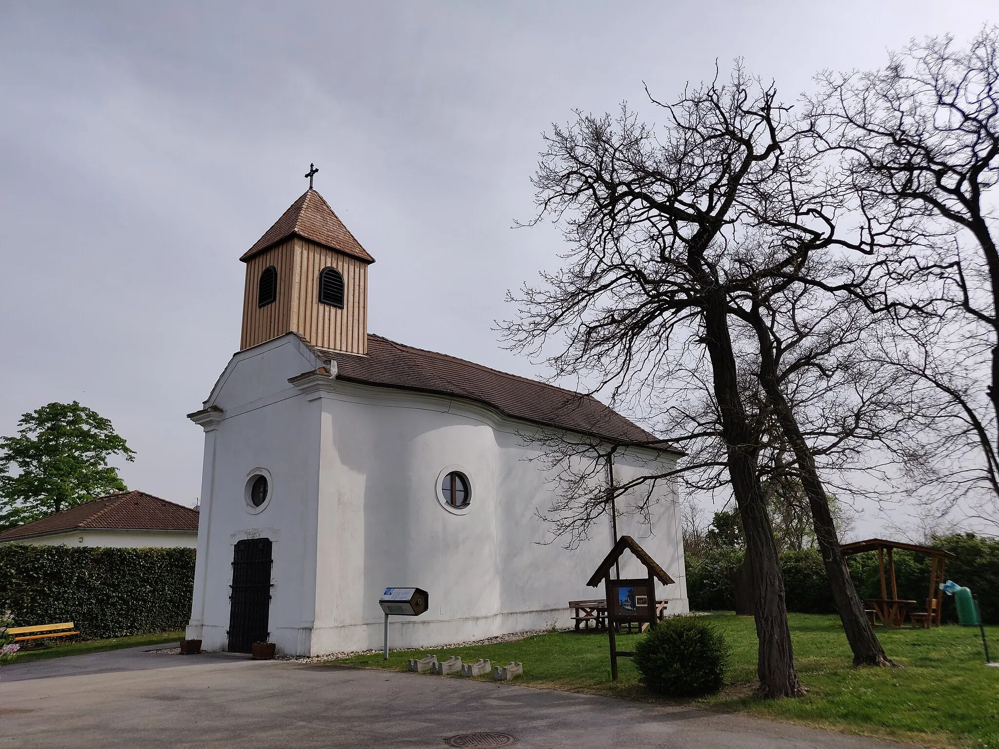 Photo showing: Zeiselhof Chapel at Deutsch-Jahrndorf, Austria