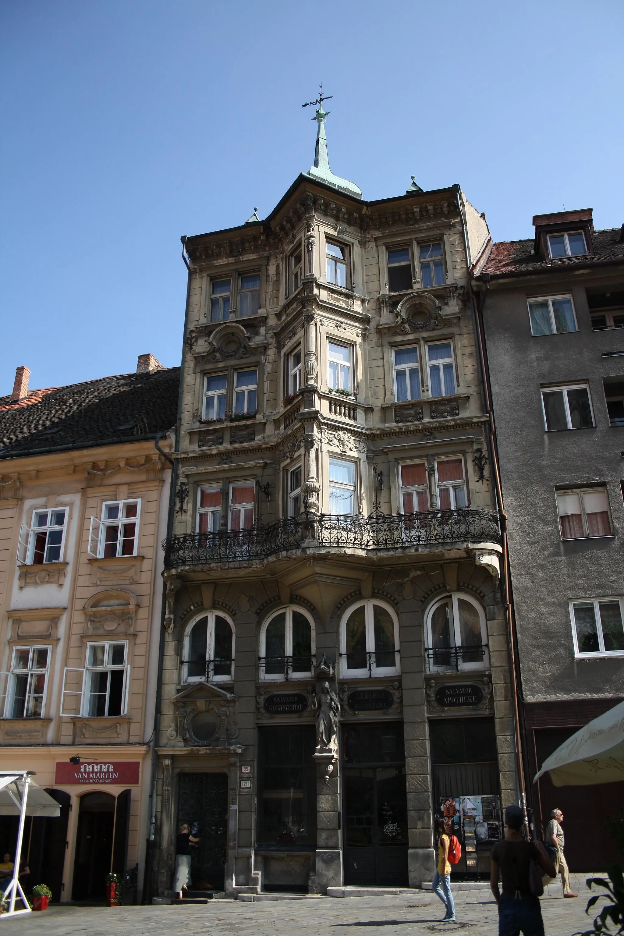 Photo showing: Apotheke Salvator at Panská street in Bratislava.