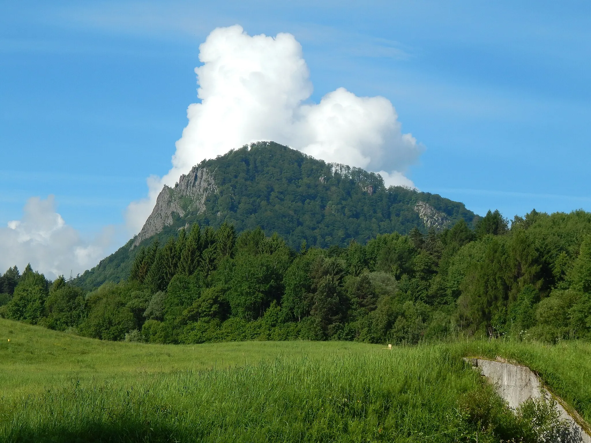 Photo showing: 972 51 Handlová, Slovakia