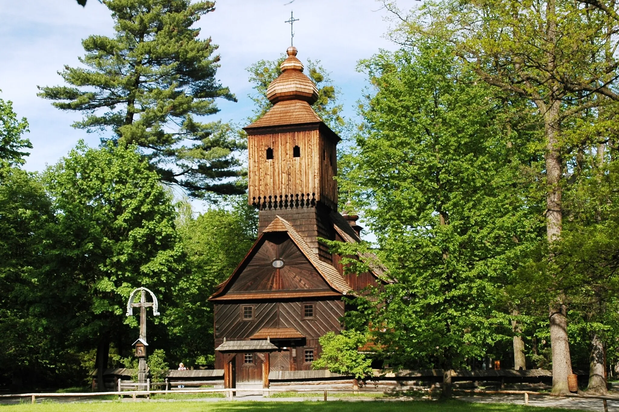 Photo showing: Rožnov pod Radhoštěm, Valašské muzeum v přírodě, kostel z Větřkovic u Příbora