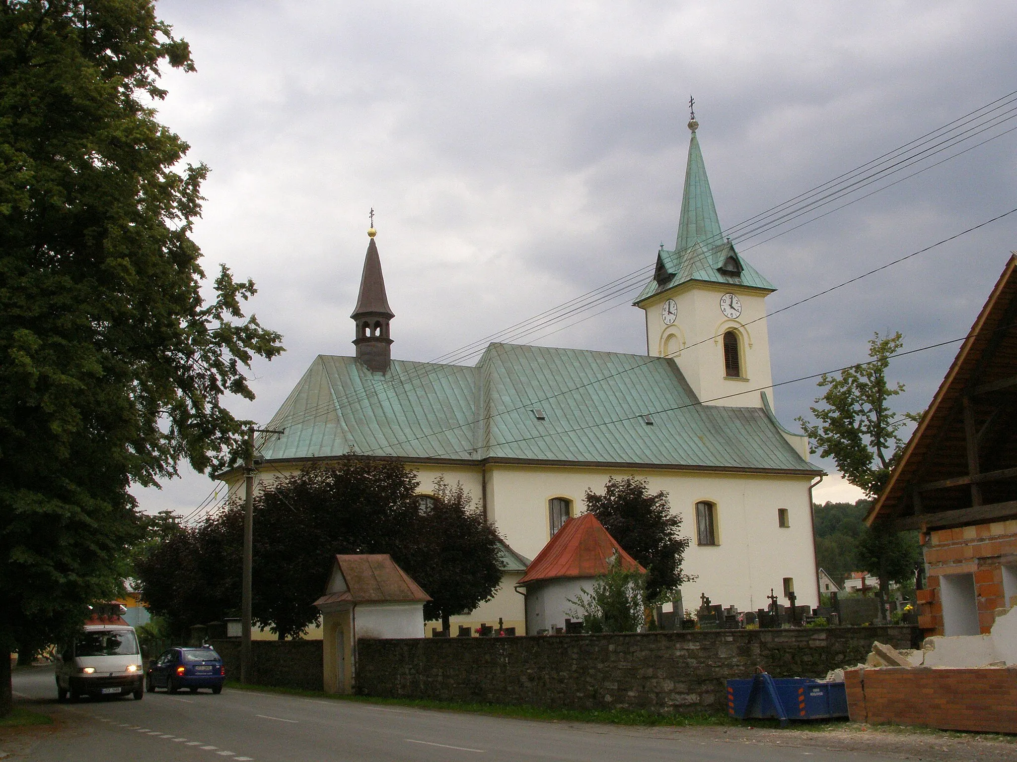 Photo showing: Kozlovice, kostel sv. Michaela archanděla