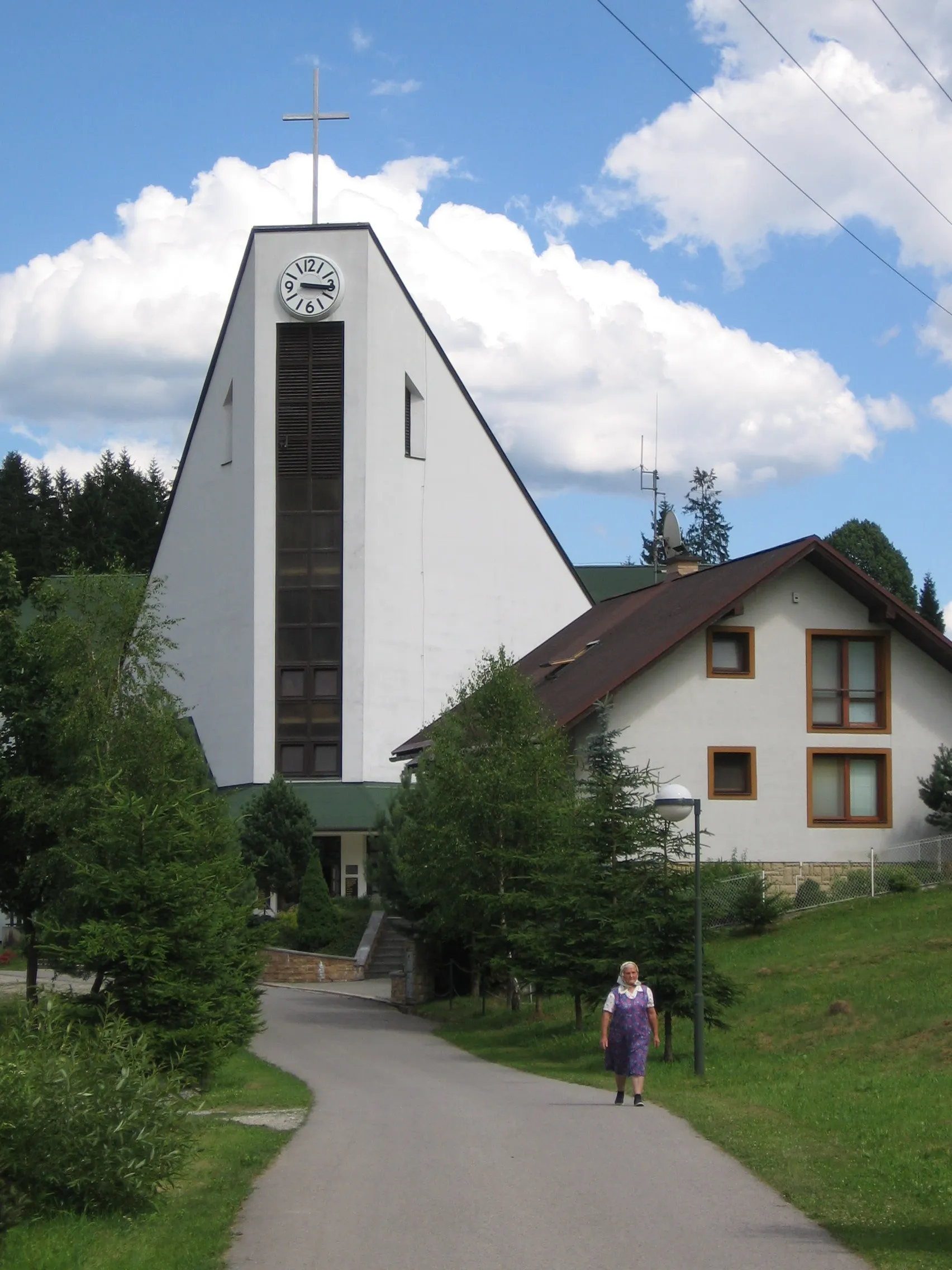 Photo showing: New church in Korńa