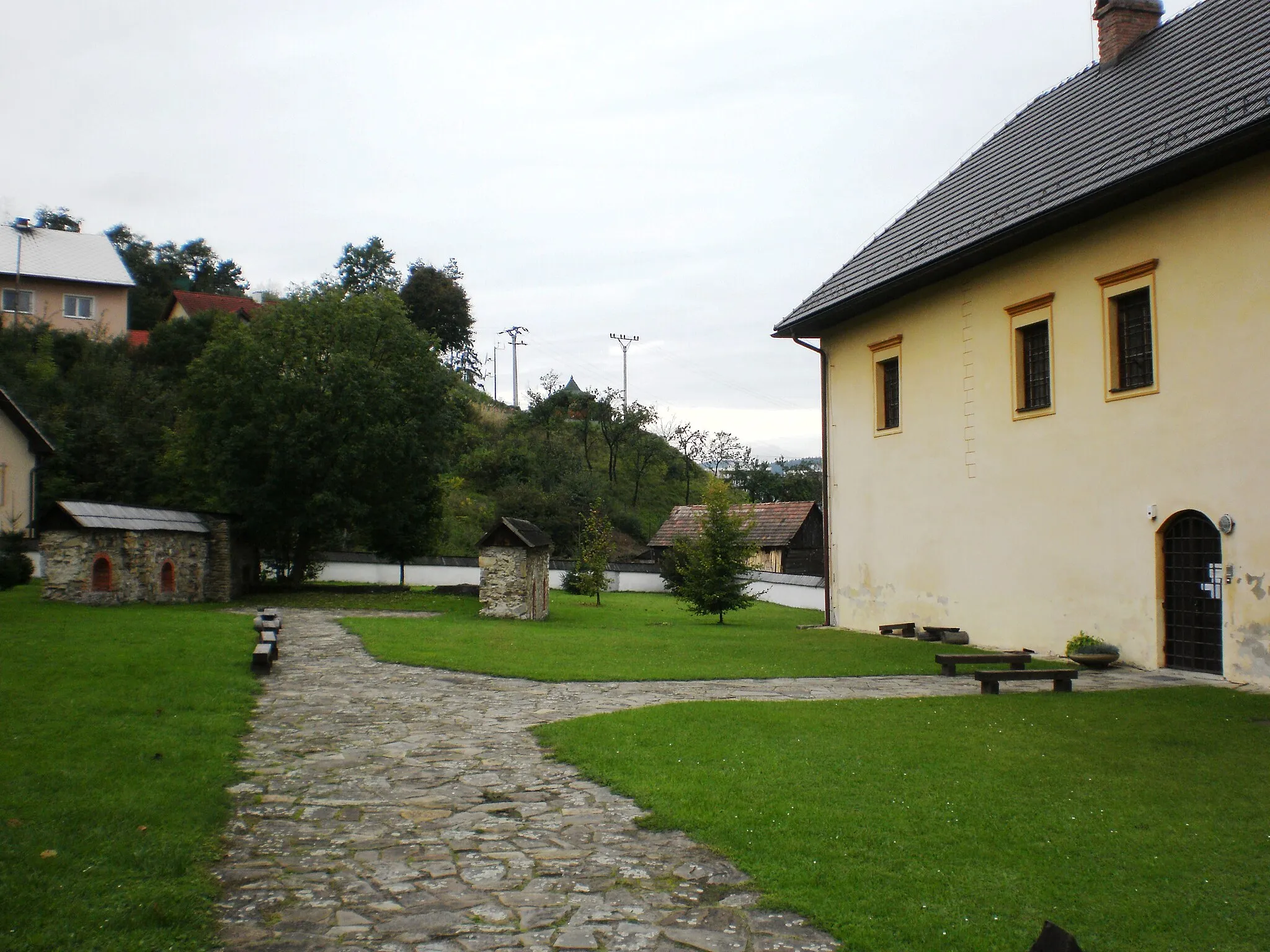 Photo showing: Kaštiel v Radoli