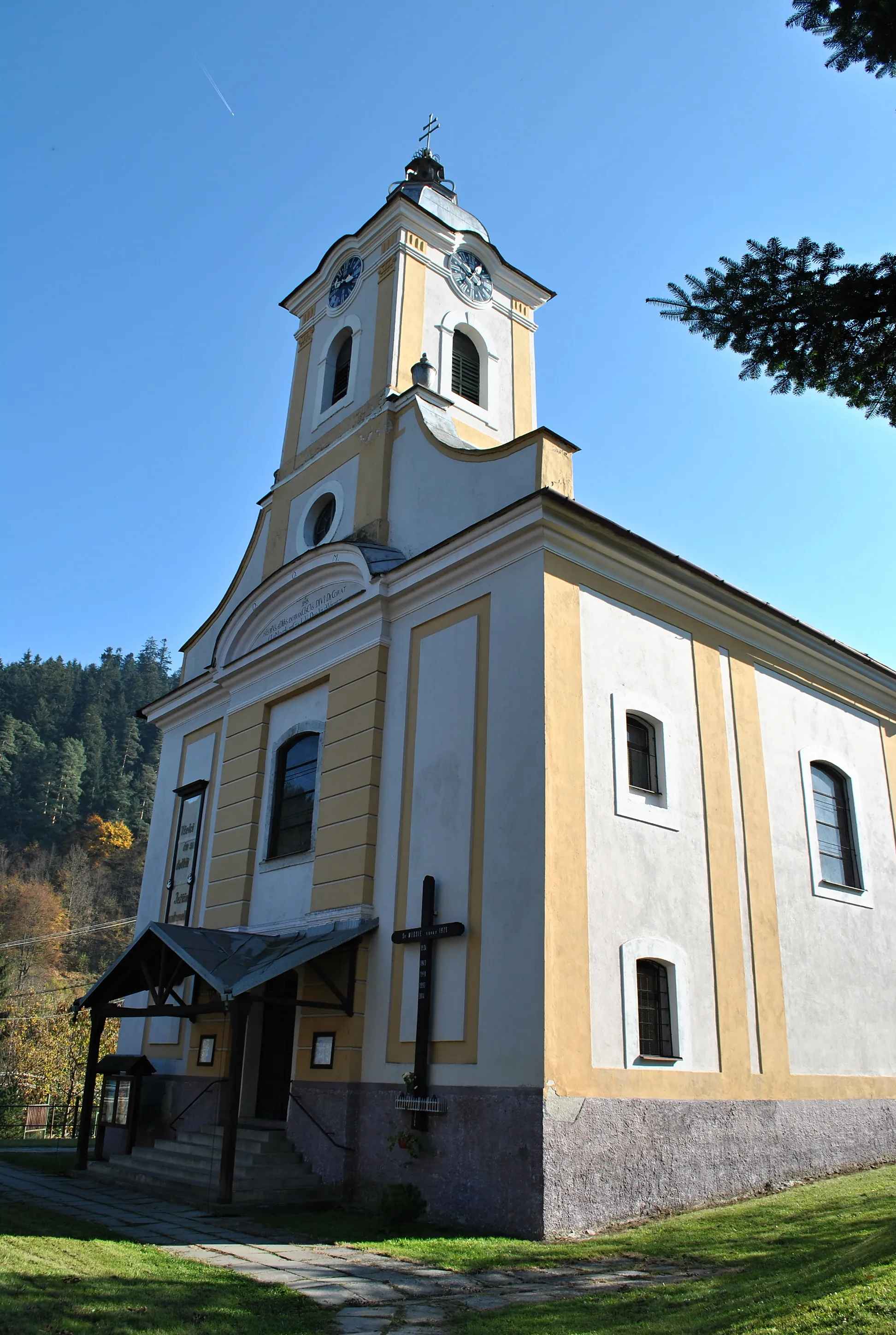 Photo showing: Hronec, okr. Brezno - kostol Sv. Klementa z roku 1826