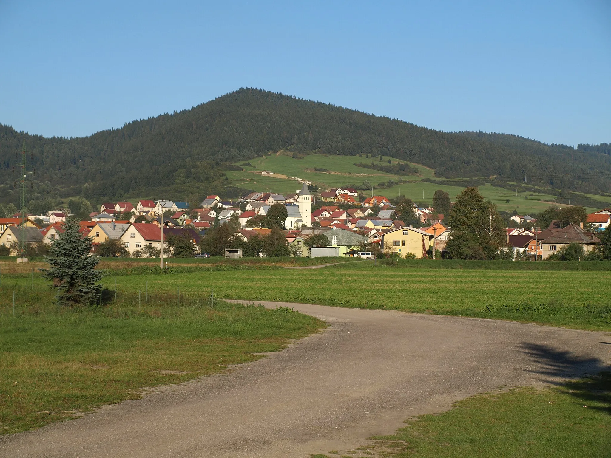 Photo showing: Kysucký Lieskovec - see from socer stadium
