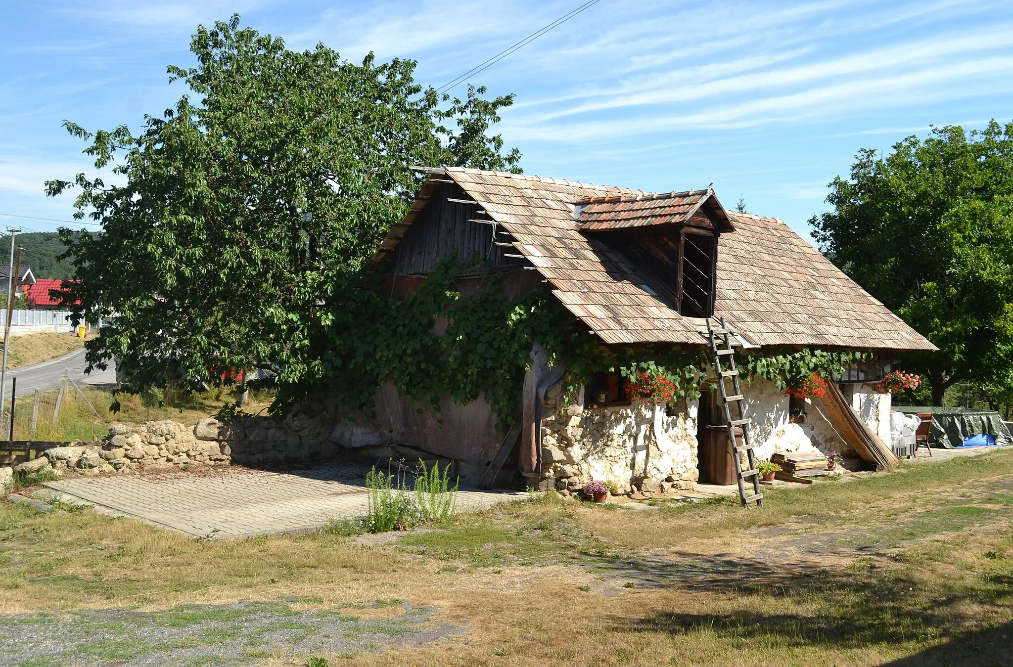 Photo showing: Horné Breziny 139, stará budova obce