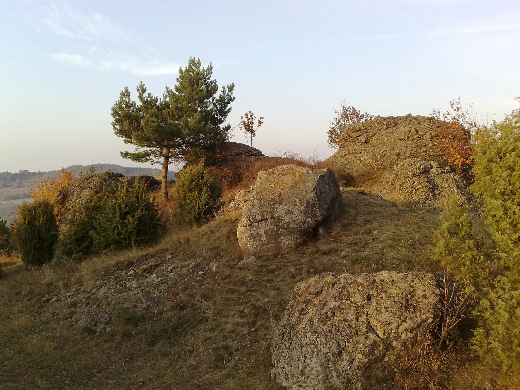 Photo showing: Kamenné vráta